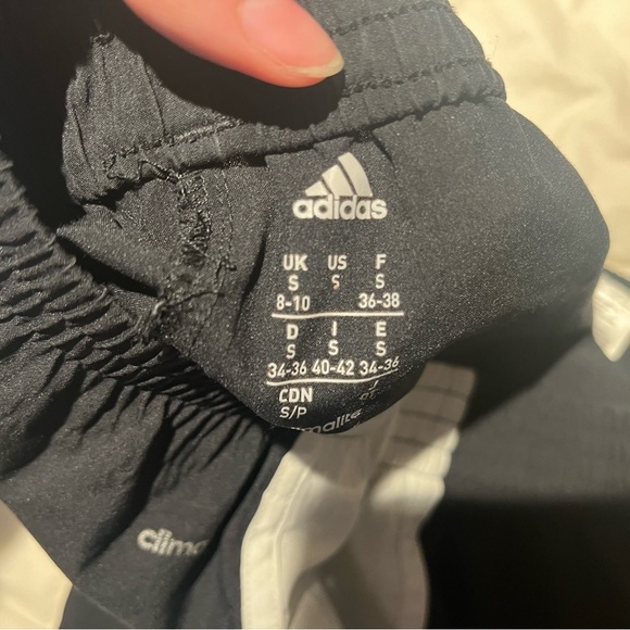 Adidas climate shorts unlined size small - Picture 2 of 3